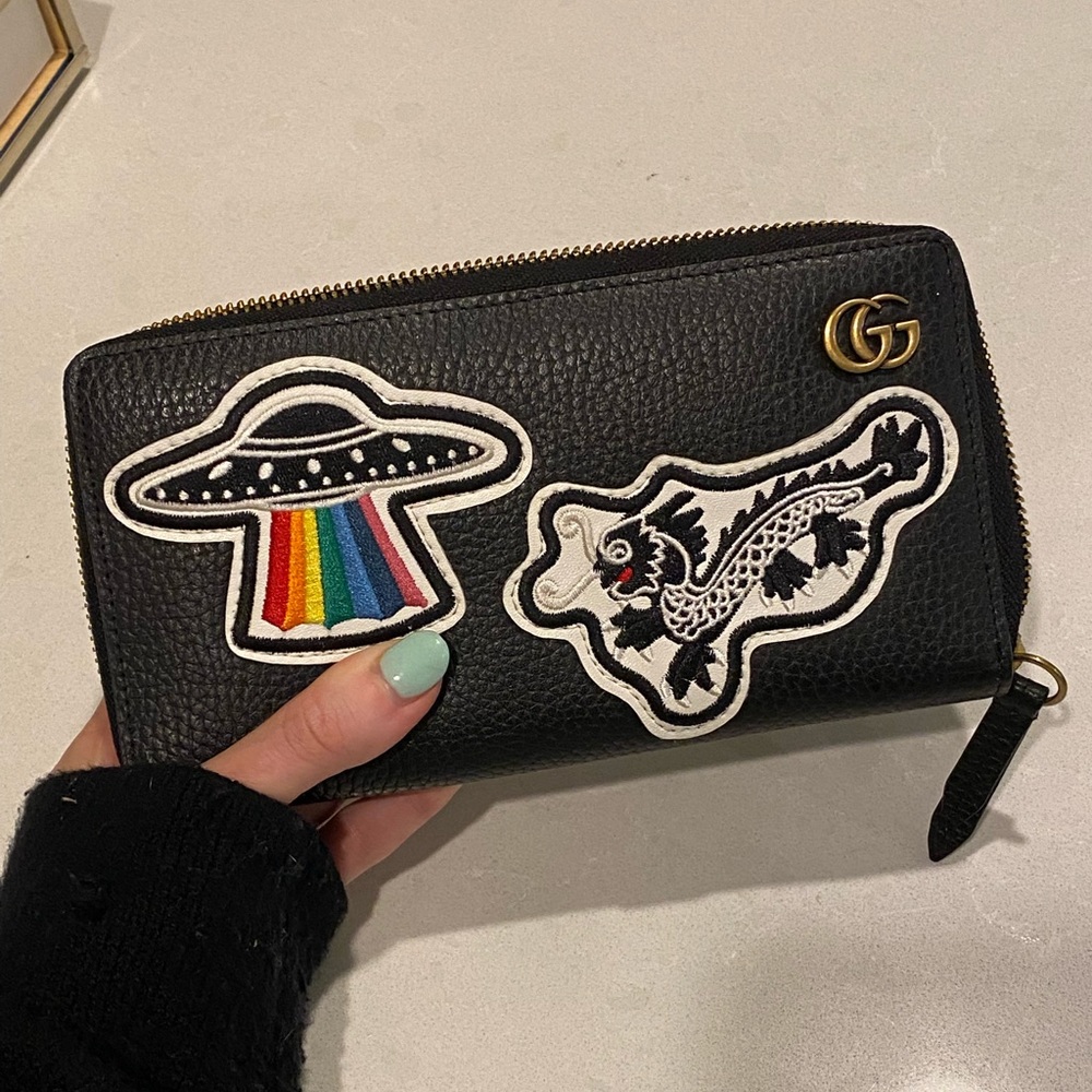 Gucci COPY gorgeous leather wallet with Gucci spaceship embroidery + dragon